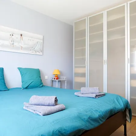 Grande Maison De Vacances Entre Foret Marais Et Ocean 10 Pers