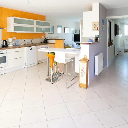 Prázdninový dům Grande Maison De Vacances Entre Foret Marais Et Ocean 10 Pers Les Sables-dʼOlonne